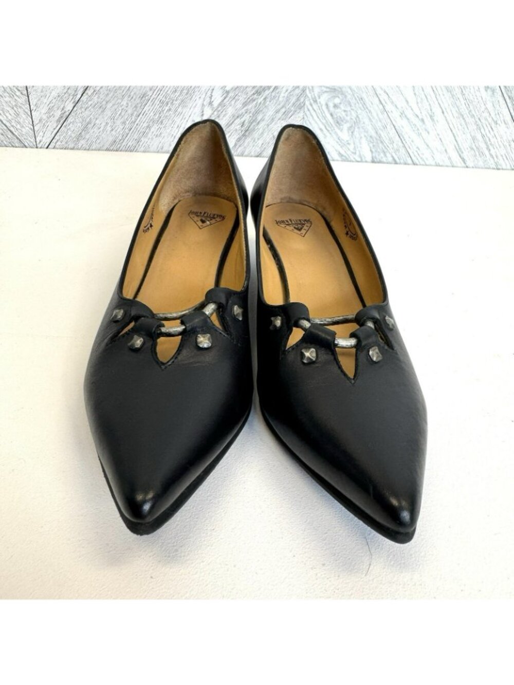 John Fluevog Truth Makena Key Ring Pump Black Shoes Womens Size 7 Low Heel - Picture 3 of 10